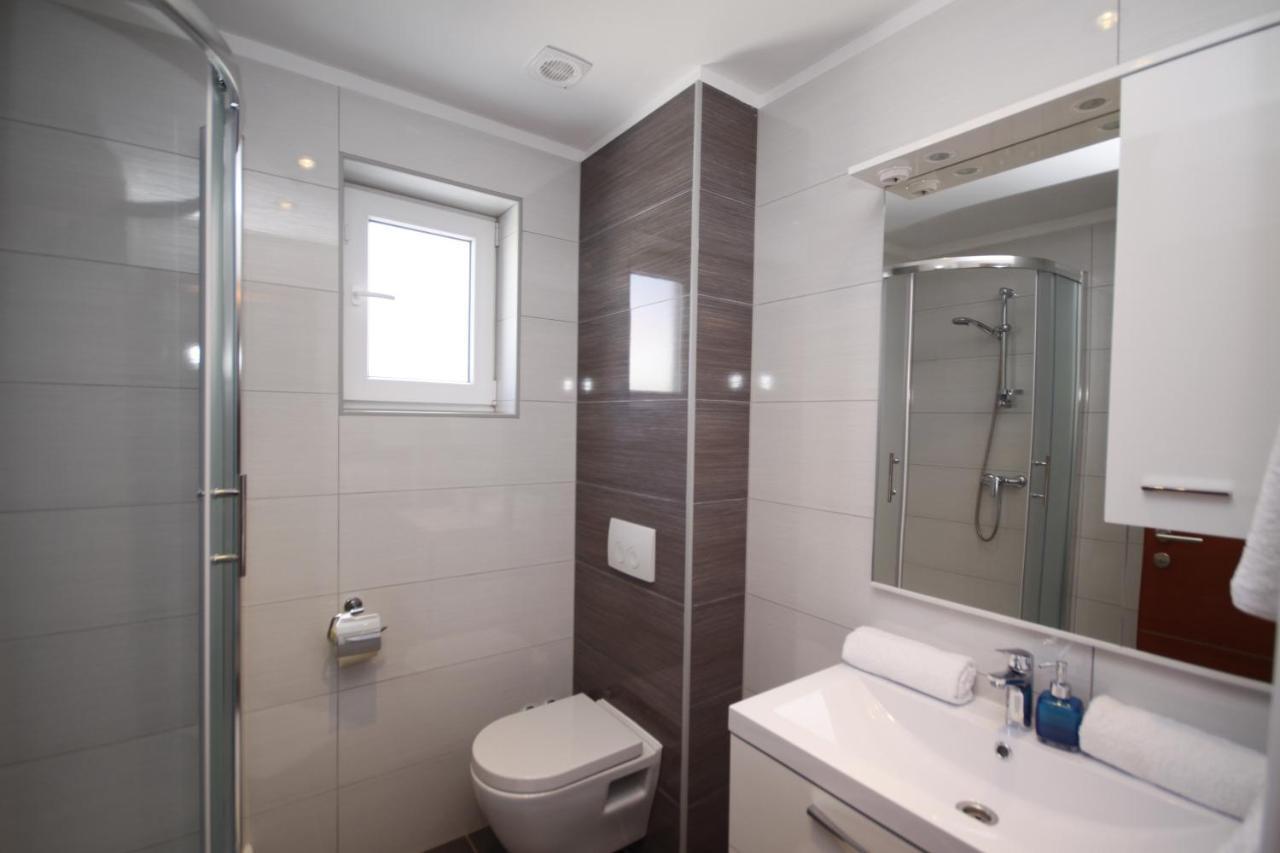 Pension Villa Rosa Rtina Buitenkant foto